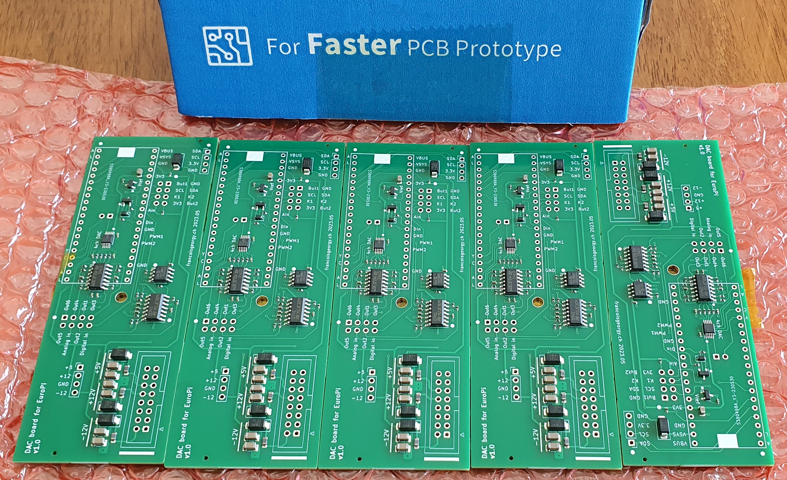 Europi-DAC-assembled-pcb.jpg
